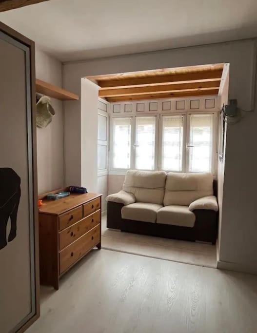 Apartamento Acogedor En Вильянуа Экстерьер фото
